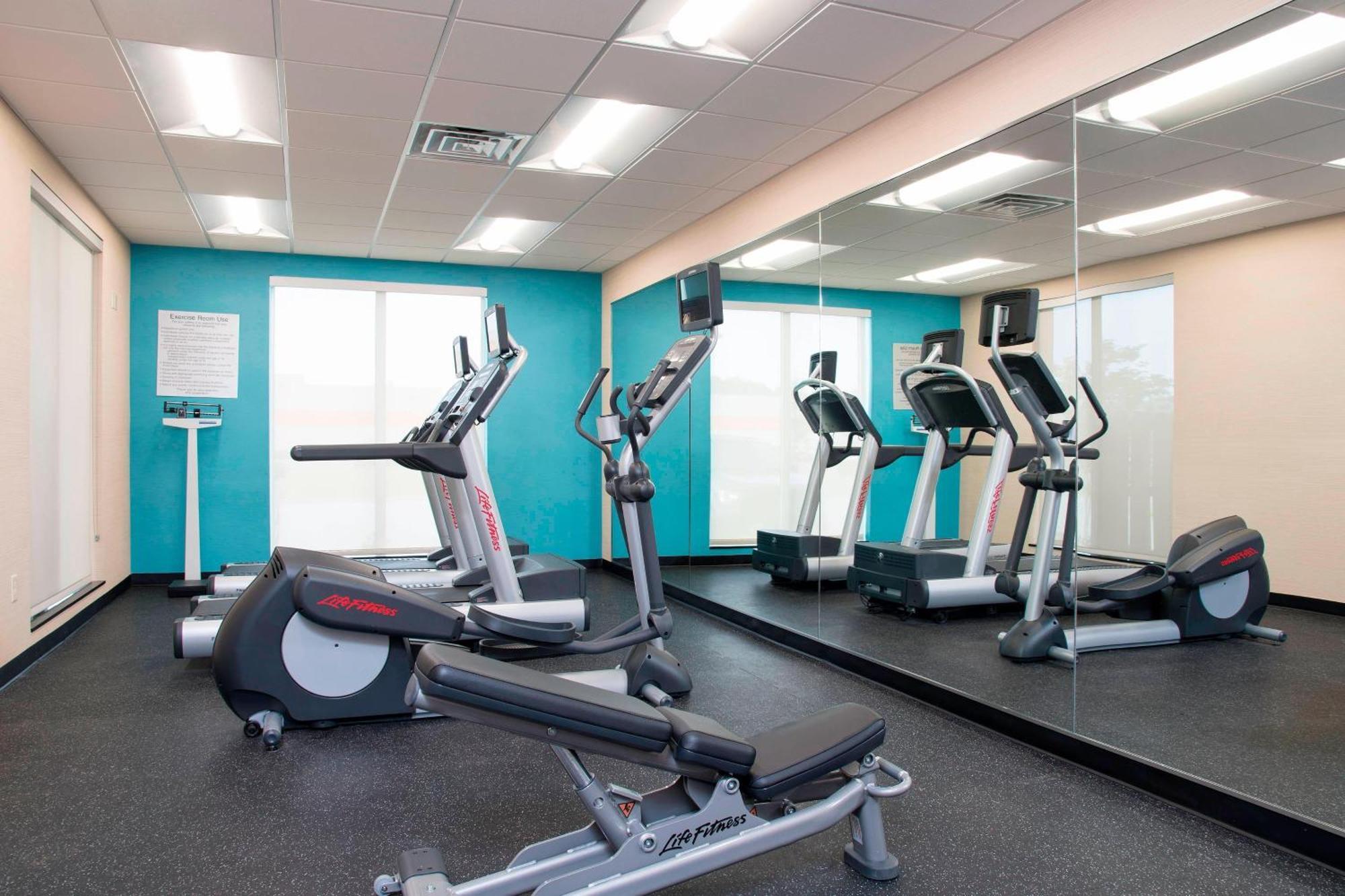 Fairfield Inn & Suites By Marriott Jackson Clinton Buitenkant foto
