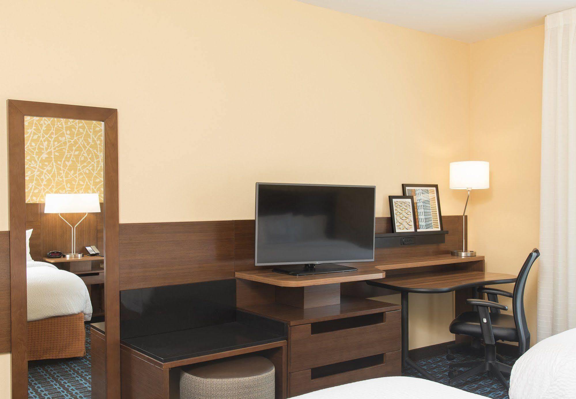 Fairfield Inn & Suites By Marriott Jackson Clinton Buitenkant foto