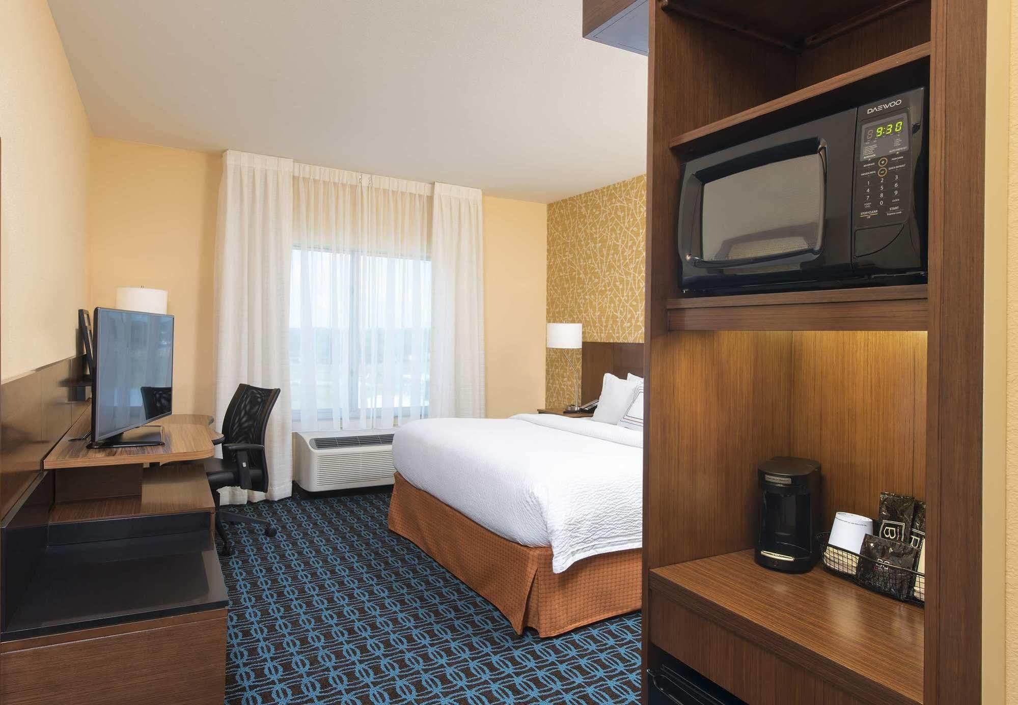 Fairfield Inn & Suites By Marriott Jackson Clinton Buitenkant foto