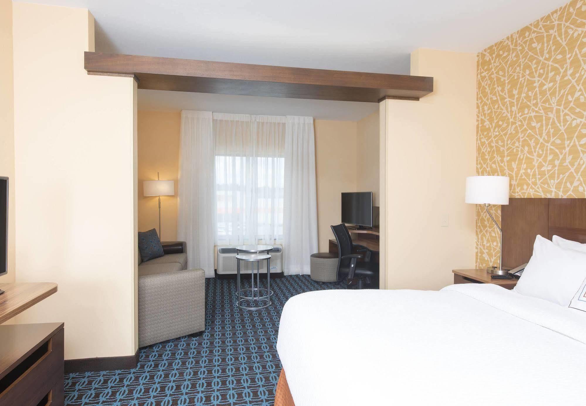 Fairfield Inn & Suites By Marriott Jackson Clinton Buitenkant foto