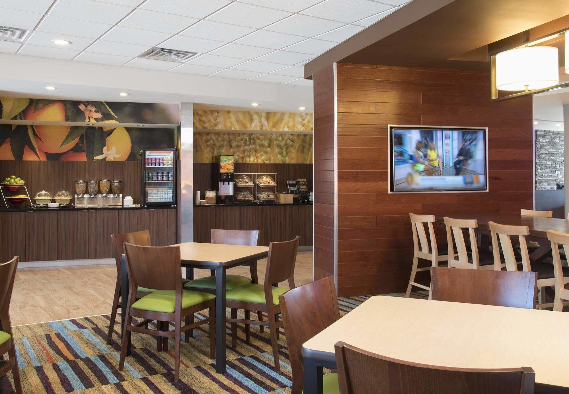 Fairfield Inn & Suites By Marriott Jackson Clinton Buitenkant foto